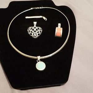 NECKLACE AND PENDANTS